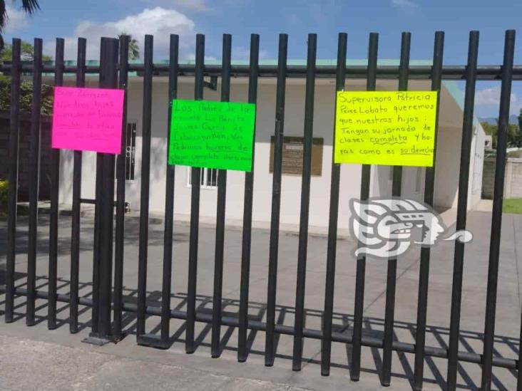 Toman supervisión escolar en Ixtaczoquitlán; esto exigen (+Video)