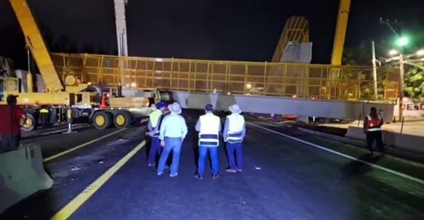 Puente dañado por tráiler en Veracruz será reparado por constructora: SICT