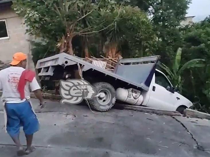 Menor de edad se accidenta tras conducir camioneta en Misantla