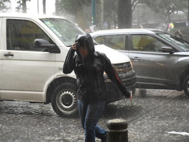 Fin de semana lluvioso para Xalapa; la tarde del sábado, aguacero