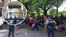 Rescatan a 148 migrantes hacinados en tractocamión en carretera de Veracruz