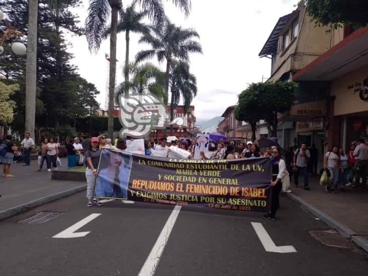 En Orizaba, marchan para exigir justicia para Isabel, asesinada en Fortín (+Video)