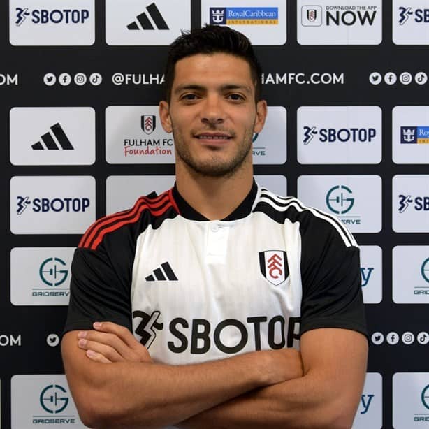 Raúl Jiménez jugará con Fulham en la Premier