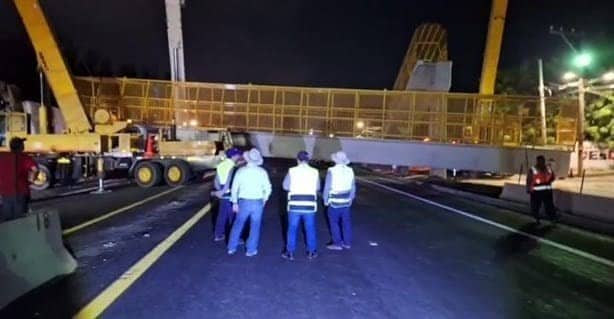 Sin fecha de rehabilitación de puente peatonal de la Veracruz-Cardel tras choque de tráiler