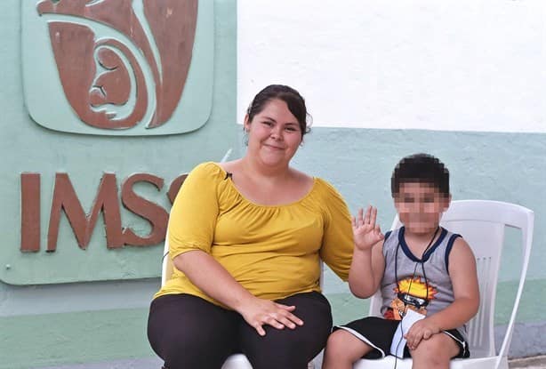 Médicos corrigen malformación en mano de niño en Hospital de Veracruz