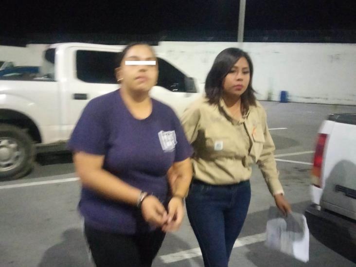 La arrestan por presunto cohecho y mentiras a la policía en Orizaba