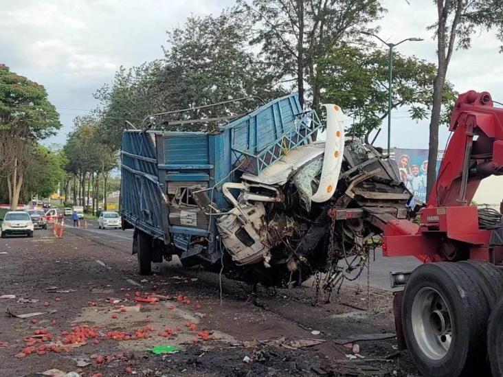 Deja 11 lesionados carambola frente a Estancia Garnica, en Xalapa