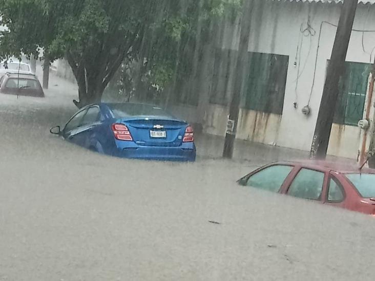 Sube a 25 las colonias afectadas por lluvias en Minatitlán