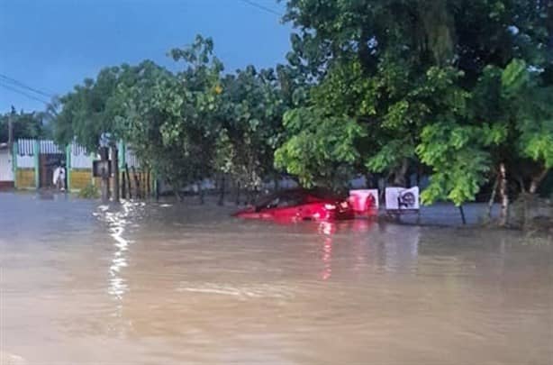 Sube a 25 las colonias afectadas por lluvias en Minatitlán