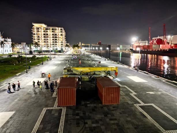 Instalan estructuras y contenedores para el Festival Internacional de Fotografía “Mirar Distinto” en Veracruz