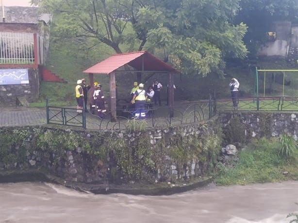 Rescate en Orizaba; estuvieron a punto de ahogarse