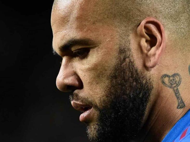 Dani Alves busca agilizar juicio por abuso sexual