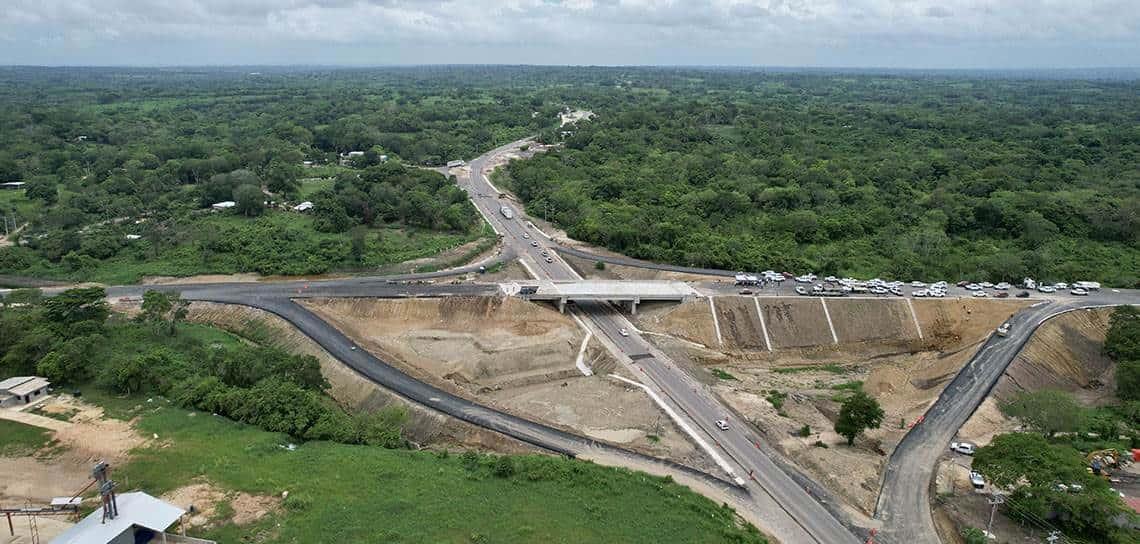 Carreteras del sur de Veracruz, indispensables para el Interoceánico
