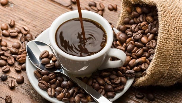 ¿Con qué mezclar el café para estar más despierto en las mañanas?