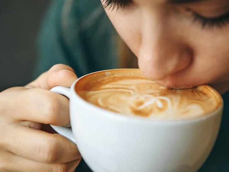 ¿Con qué mezclar el café para estar más despierto en las mañanas?