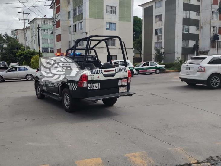 Le arrebatan casi 100 mil pesos en Jardines de Xalapa