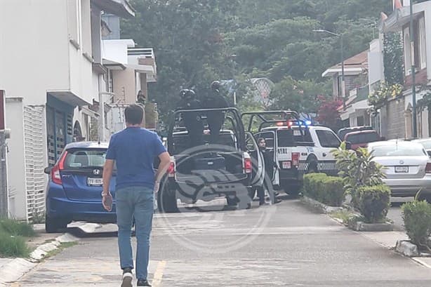 A punta de pistola, ladrones consuman millonario asalto en Xalapa