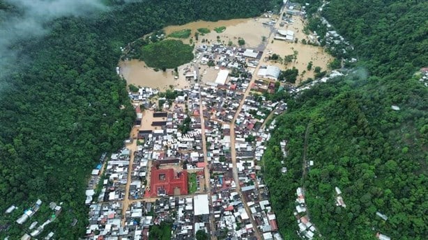 Fuertes lluvias dejan severas inundaciones en Zongolica (+Video)