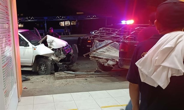 Se registra aparatoso accidente en bulevar de Martínez de la Torre