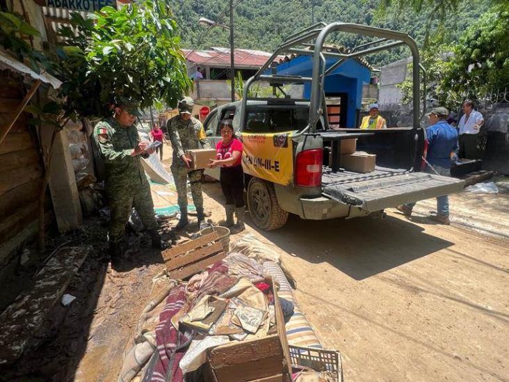 Militares en Veracruz despliegan estrategia por afectaciones de Onda Tropical 18