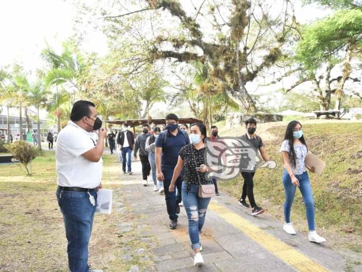 Por corrimiento, casi 700 jóvenes alcanzarán lugar en la UV en Córdoba-Orizaba