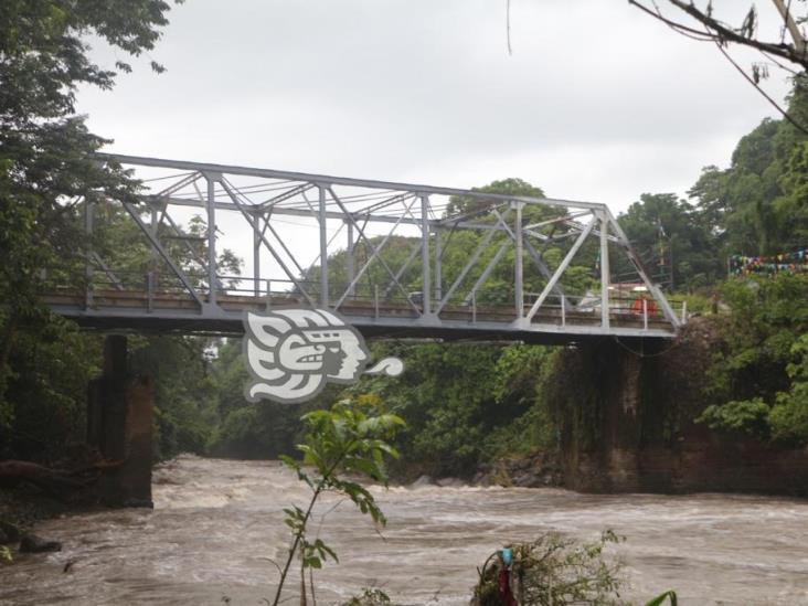 Piden reconstruir puentes afectados por lluvias en Naranjal