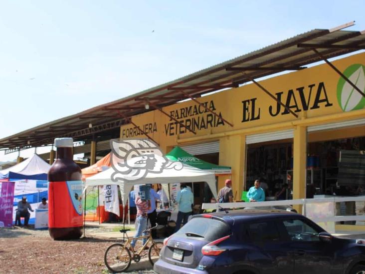 Con macro venta, Forrajera El Java celebra su primer aniversario