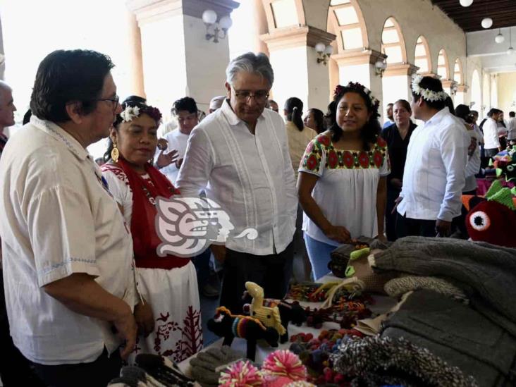 Con expo y rituales celebran Día Internacional de los Pueblos Indígenas en Xalapa