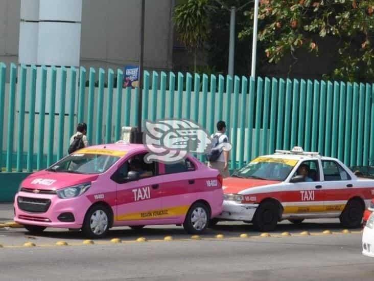 Se establecerá red de Taxis Rosas para mujeres y niños en Veracruz