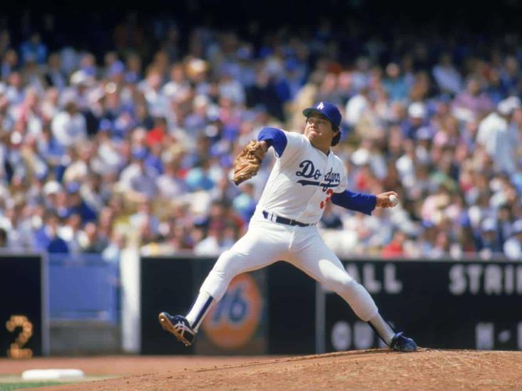 “Fernando Valenzuela, el mejor pitcher”, destaca López Obrador