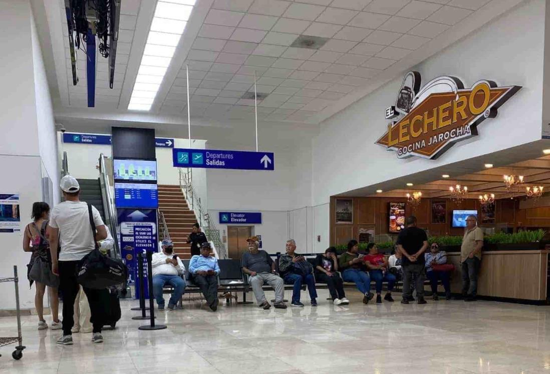 Reportan retrasos y cancelación de vuelo en aeropuerto de Veracruz