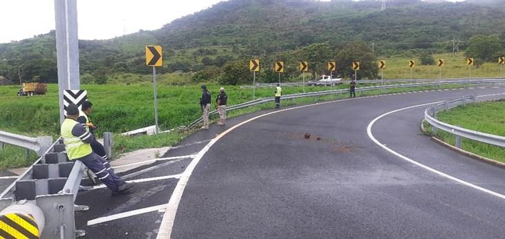 Accidente automovilístico en la carretera Nautla-Cardel; sin lesionados