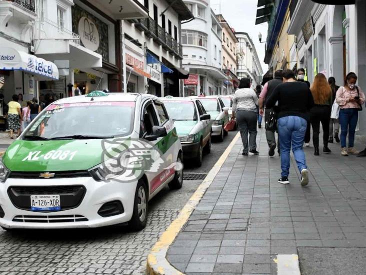 Ante asaltos, taxistas de Xalapa buscan unirse a radiotaxis