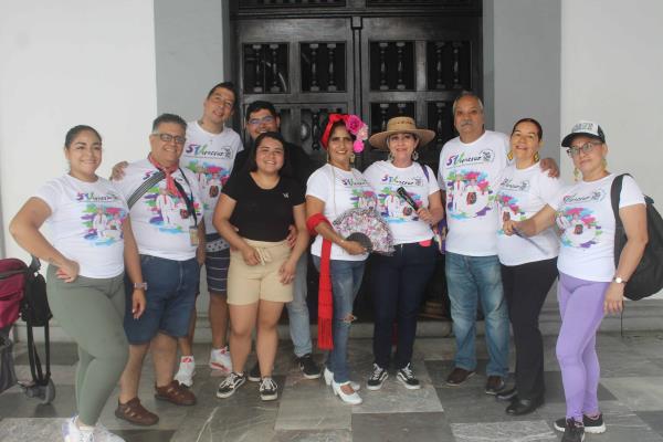 Instituto de la Investigación y Difusión de la Danza Mexicana efectúa muestra masiva de Son Jarocho