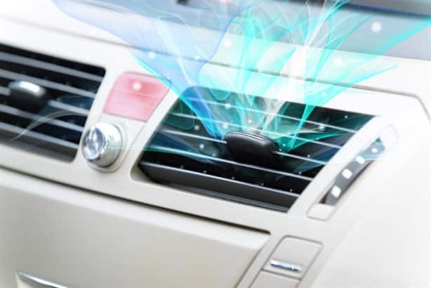 ¿Dejas encendido el aire acondicionado al apagar tu auto? ¡Cuidado! Esto puede pasar