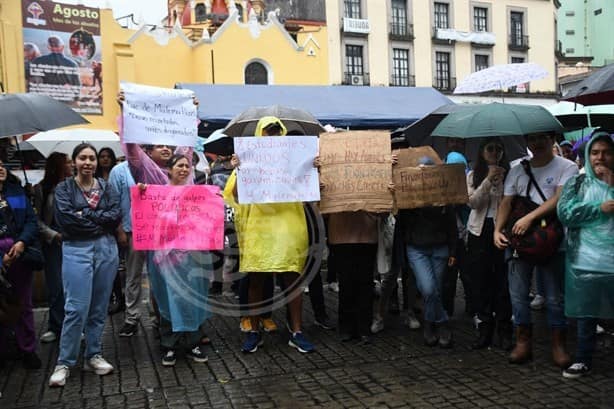 Becas Conahcyt: Marchan en Xalapa contra recortes