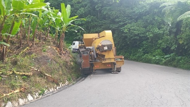 ¡Atento! Accidente de tráiler ocasiona bloqueo en la carretera Tlapacoyan-Atzalan