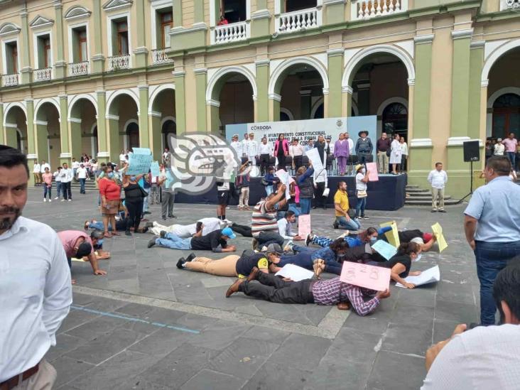 Desfile por los 202 años de los Tratados de Córdoba, suspendido por protestas (+Video)