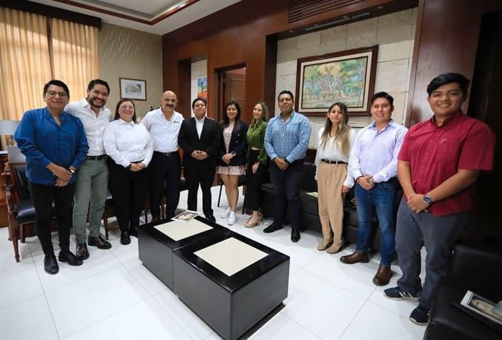 Entrega Xalapa el Premio Municipal de la Juventud 