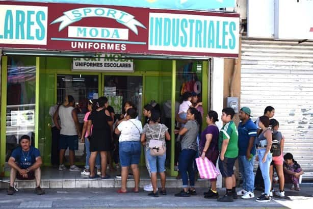 Útiles escolares duplicaron su precio, aseguran padres de familia en Veracruz
