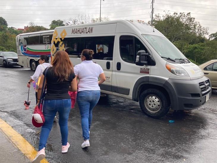 Agreden a reportera por grabar uso de ambulancia para evento de Sheinbaum en Xalapa (+Video)