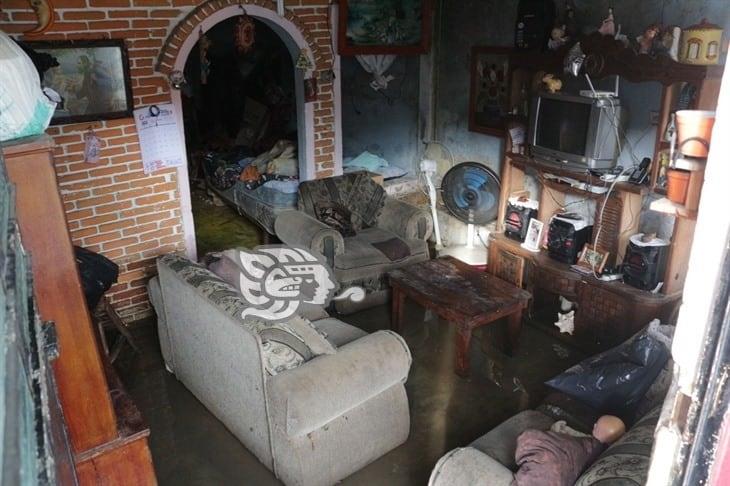 Lluvia dejó anegamientos en 21 colonias de Xalapa, atiende Protección Civil