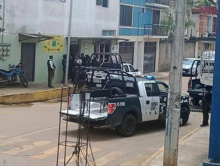 Ladrones en moto asaltan a estilista en Xalapa; ¿la estarían vigilando?