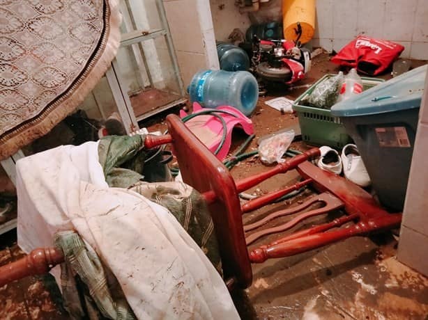 ¡Al filo de la tragedia! Familia de Xalapa casi es sepultada tras torrenciales lluvias (+Video)