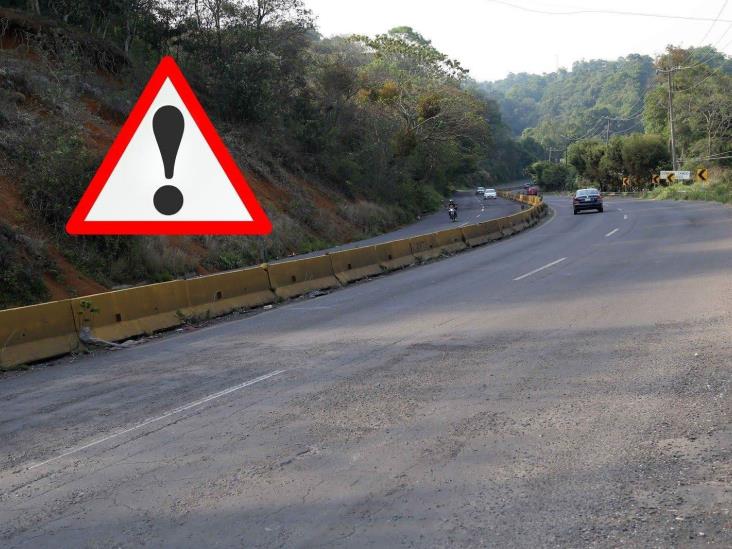 Autopista Xalapa-Coatepec no resiste primeras lluvias; ya tiene baches