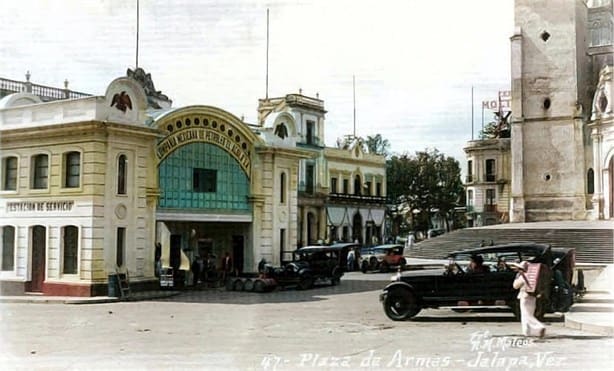 Plaza Lerdo de Xalapa, construida sobre una gasolinera; ¿lo sabías?