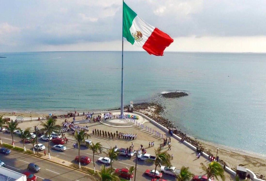 Realizarán izada de Bandera de México en la Plaza de la Soberanía en Veracruz