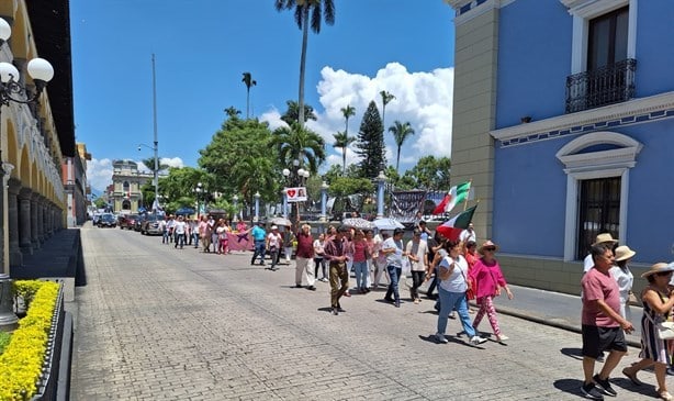 Marchan en apoyo a Xóchitl Gálvez en Córdoba y Orizaba