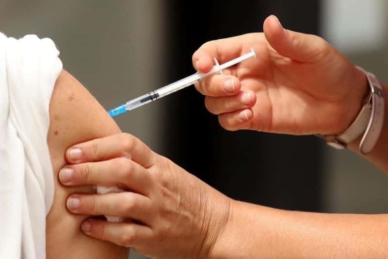 Cofepris advierte solo aplicar vacuna contra dengue a población de 9 a 45 años