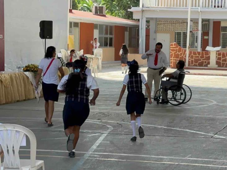 Ciclo escolar arrancó sin incidentes en Poza Rica